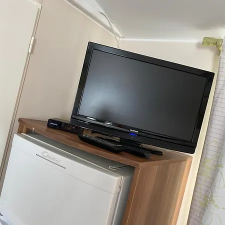 Mobile-home Dans Camping 4 Etoiles Les Pins Maritime キャンプ場